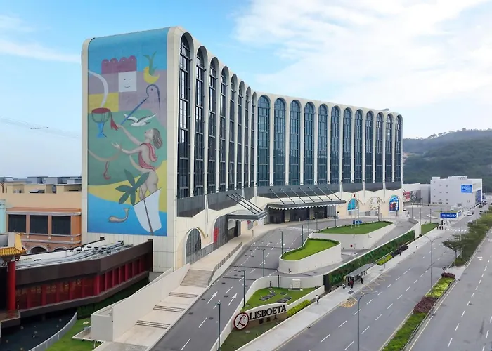 Line Friends Presents Casa De Amigo Macau